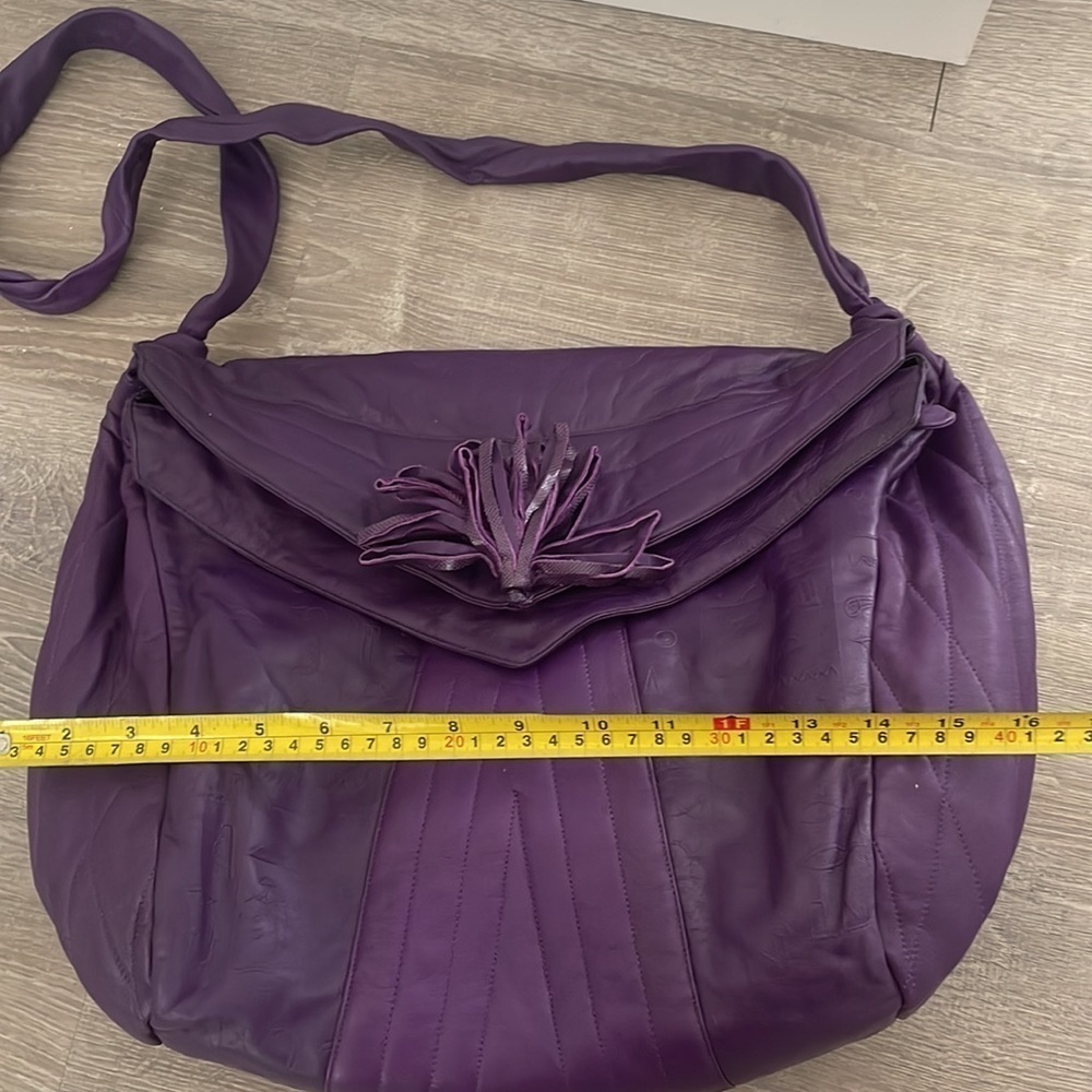 Veneta Purse With Hieroglyphic Pattern - image 2